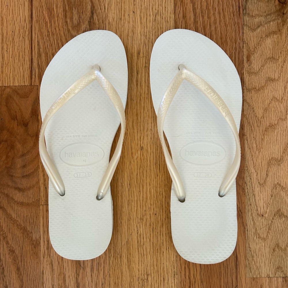 Havaianas Slim Flip Flop Sandal White Cream Flip (6/7) SOLD OUT!